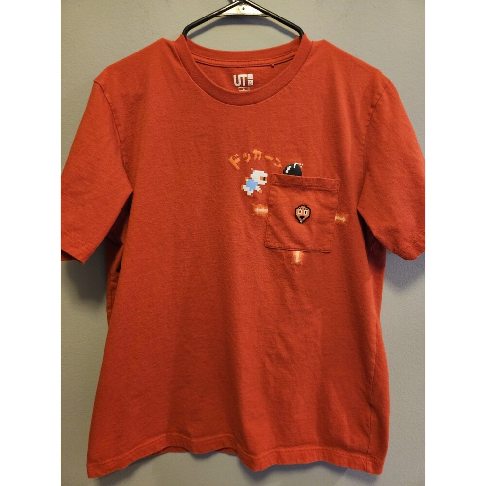 Uniqlo UT Dig Dug T Shirt Men L The Game Classic Pixels Retro Gaming Pocket